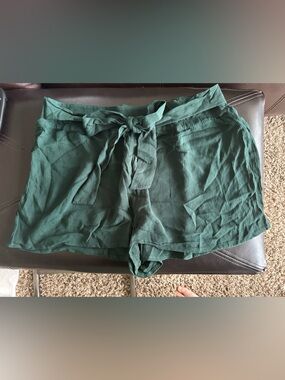 Forever 21 Dark Green Elastic Waist Shorts